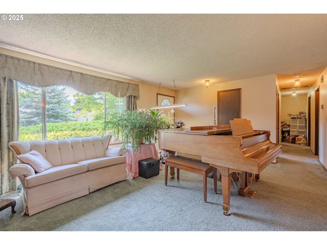 518 Ne 144TH Ave, Vancouver, WA 98684