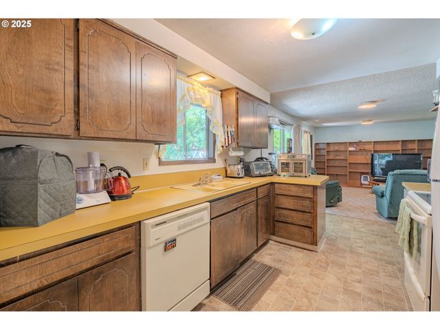 518 Ne 144TH Ave, Vancouver, WA 98684