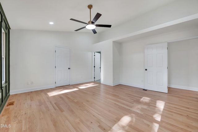 11 Shelburn Court, Durham, NC 27712