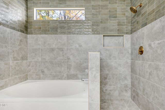 11 Shelburn Court, Durham, NC 27712