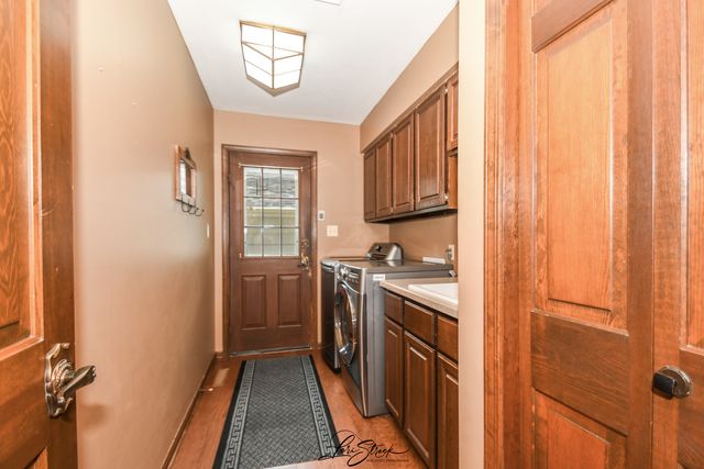 38871 N Lakeview Avenue, Antioch, IL 60002