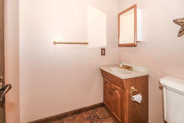 38871 N Lakeview Avenue, Antioch, IL 60002