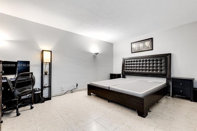 1200 W Ave 312 312, Miami Beach, FL 33139