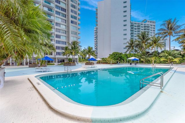 1200 W Ave 312 312, Miami Beach, FL 33139