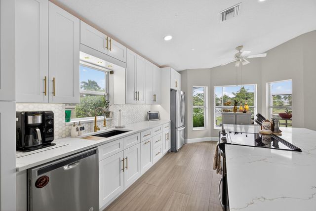 15155 Newquay Court, Wellington, FL 33414