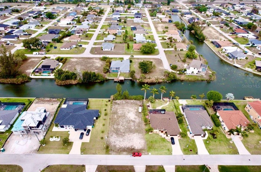 239 SW 28TH TERRACE, Cape Coral, FL 33914