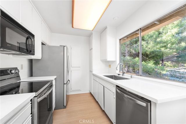 19828 Spanish Oak, Newhall, CA 91321