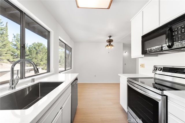 19828 Spanish Oak, Newhall, CA 91321