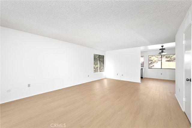 19828 Spanish Oak, Newhall, CA 91321