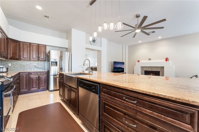 6272 Pride Lane, Las Vegas, NV 89103