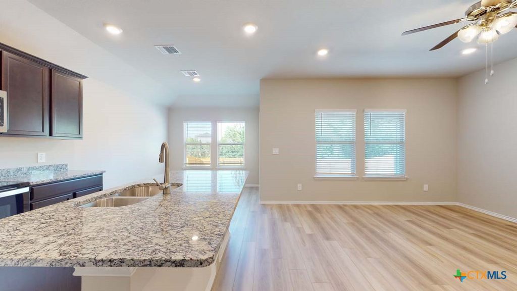 Image 10 of property listing at 225 Quarter Horse Road, Nolanville, TX 76559