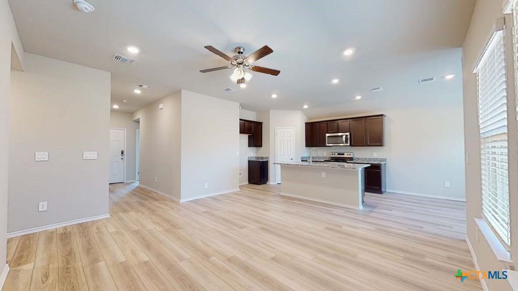 Image 3 of property listing at 225 Quarter Horse Road, Nolanville, TX 76559
