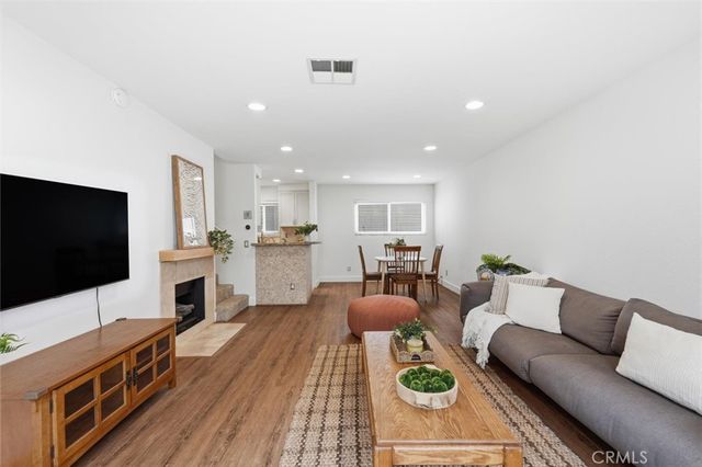 1747 Barry Avenue 106, Los Angeles, CA 90025