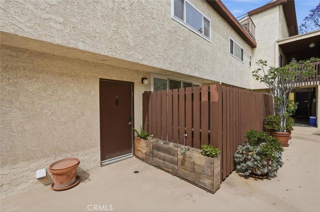 1747 Barry Avenue 106, Los Angeles, CA 90025