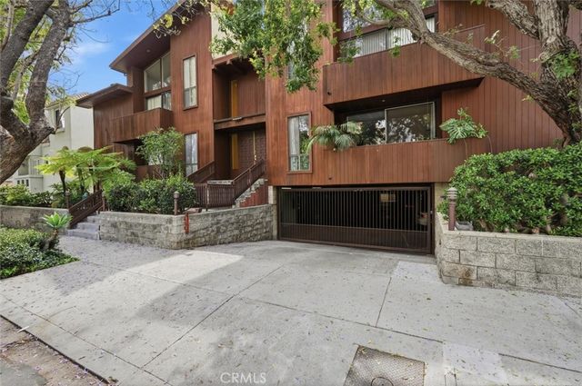 1747 Barry Avenue 106, Los Angeles, CA 90025