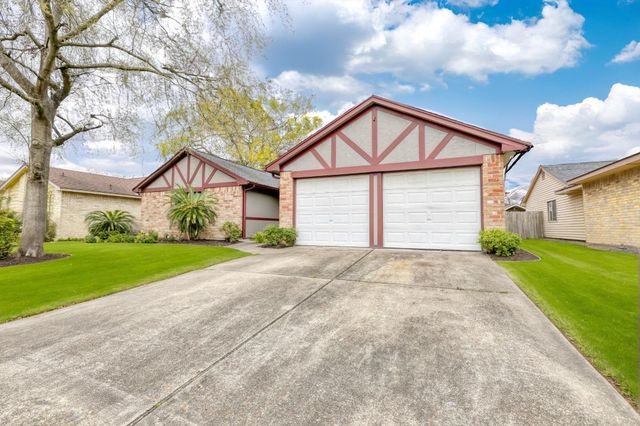 13331 Boyer Lane, Houston, TX 77015