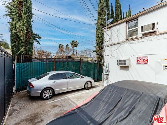 11472 VENTURA B, Studio City, CA 91604