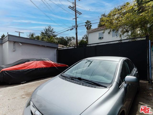 11472 VENTURA B, Studio City, CA 91604