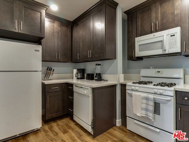 11472 VENTURA B, Studio City, CA 91604