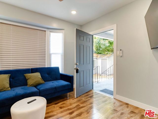 11472 VENTURA B, Studio City, CA 91604