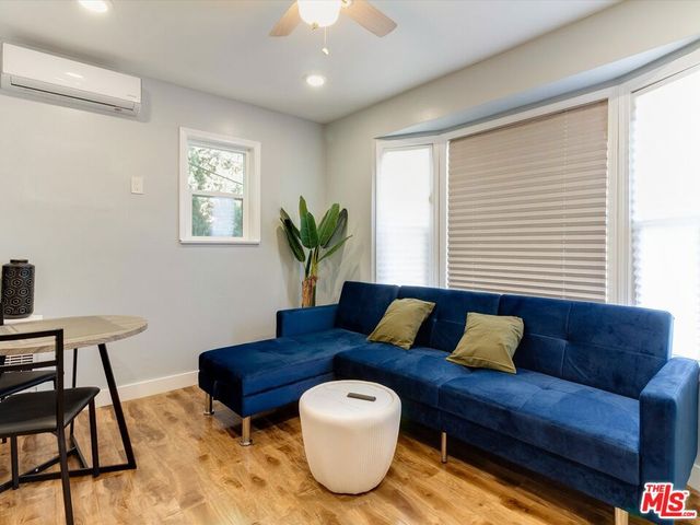 11472 VENTURA B, Studio City, CA 91604