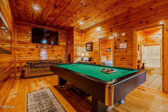 921 Mcmakin Way, Pigeon Forge, TN 37863