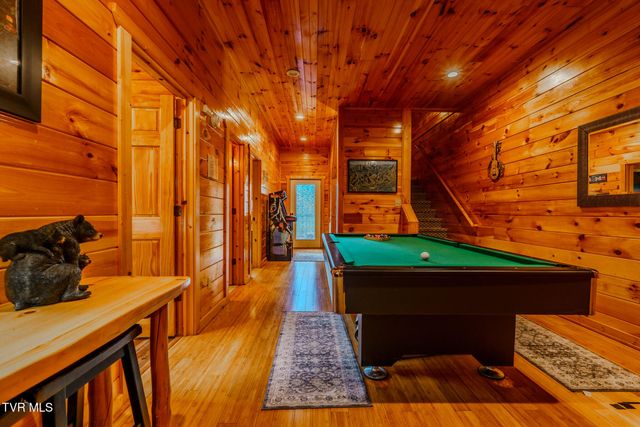 921 Mcmakin Way, Pigeon Forge, TN 37863