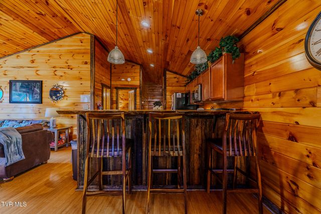 921 Mcmakin Way, Pigeon Forge, TN 37863