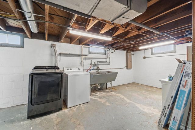 10110 S Shepard AVENUE, Oak Creek, WI 53154
