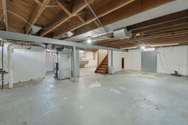 10110 S Shepard AVENUE, Oak Creek, WI 53154