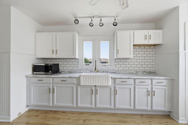 10110 S Shepard AVENUE, Oak Creek, WI 53154