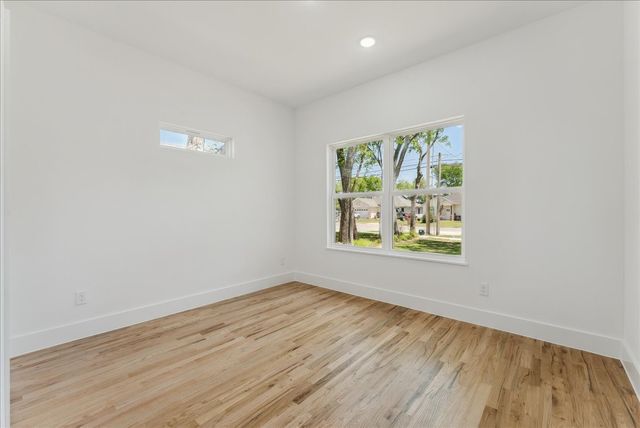 1313 Franklin Avenue, Bonham, TX 75418
