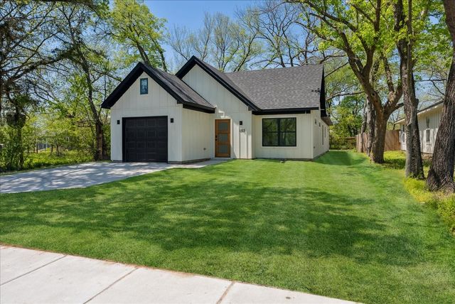 1313 Franklin Avenue, Bonham, TX 75418
