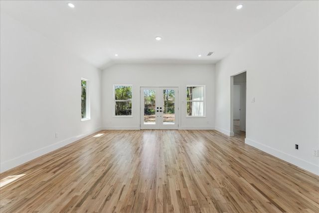 1313 Franklin Avenue, Bonham, TX 75418