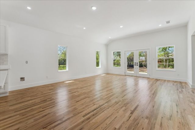 1313 Franklin Avenue, Bonham, TX 75418
