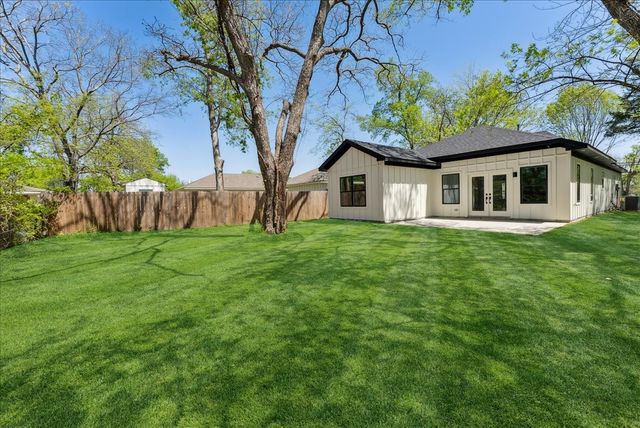 1313 Franklin Avenue, Bonham, TX 75418