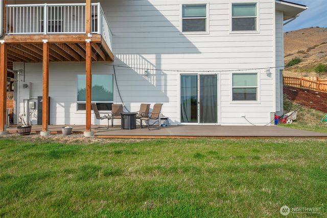 1900 Cumbo Court, Wenatchee, WA 98801