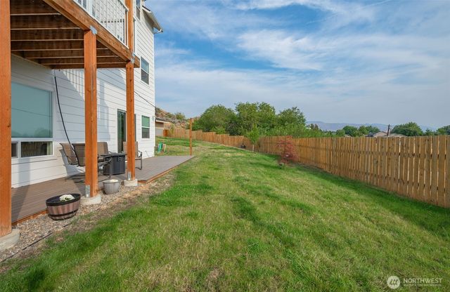 1900 Cumbo Court, Wenatchee, WA 98801