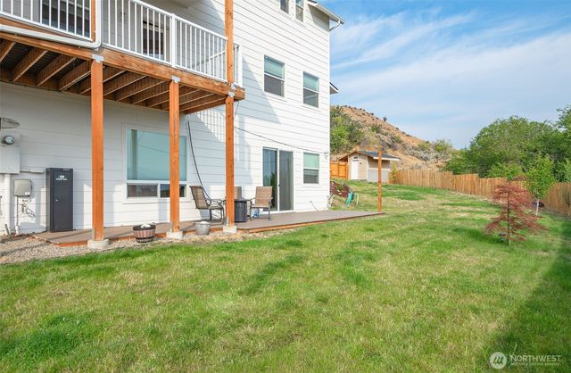 1900 Cumbo Court, Wenatchee, WA 98801