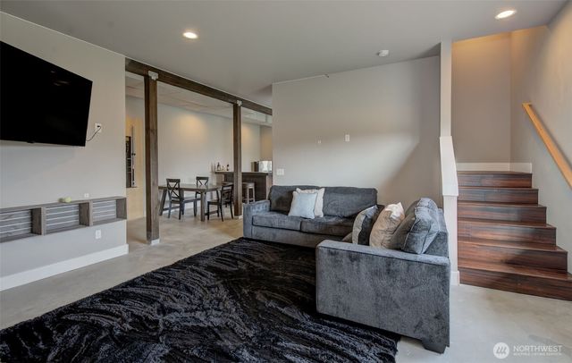 1900 Cumbo Court, Wenatchee, WA 98801