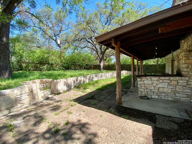 6611 PRESLEY DR, San Antonio, TX 78240
