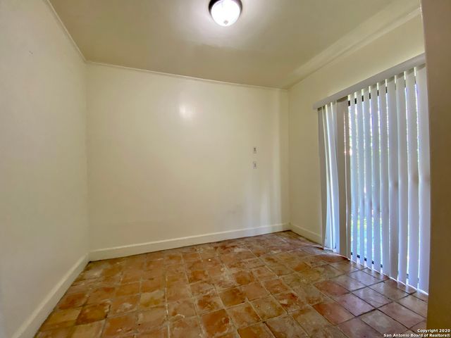 6611 PRESLEY DR, San Antonio, TX 78240
