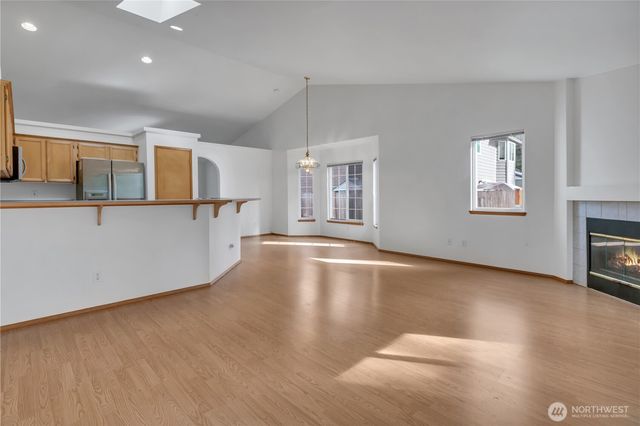21819 SE 249th Place, Maple Valley, WA 98038