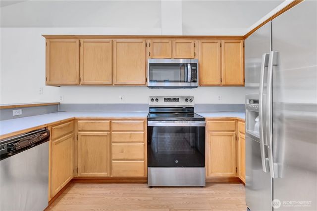 21819 SE 249th Place, Maple Valley, WA 98038