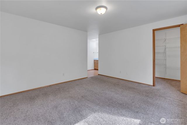 21819 SE 249th Place, Maple Valley, WA 98038