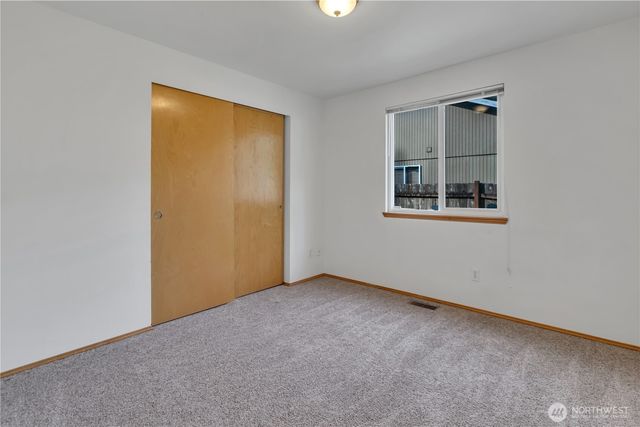 21819 SE 249th Place, Maple Valley, WA 98038