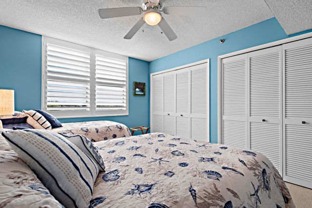 3520 Oaks Way 510, Pompano Beach, FL 33069