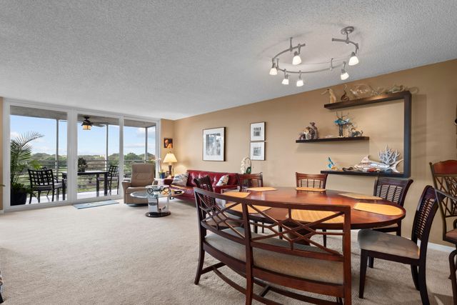 3520 Oaks Way 510, Pompano Beach, FL 33069