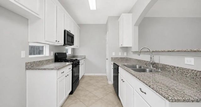 1717 Don Alejandro, Houston, TX 77091