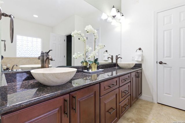 30512 Saddleridge Dr., Bulverde, TX 78163